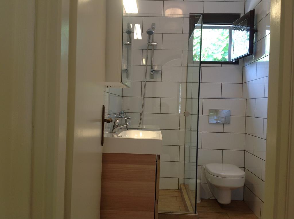 Bungalow Gialova Eksteriør billede